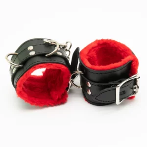L100 Fluffy Leather Cuffs & Collar
